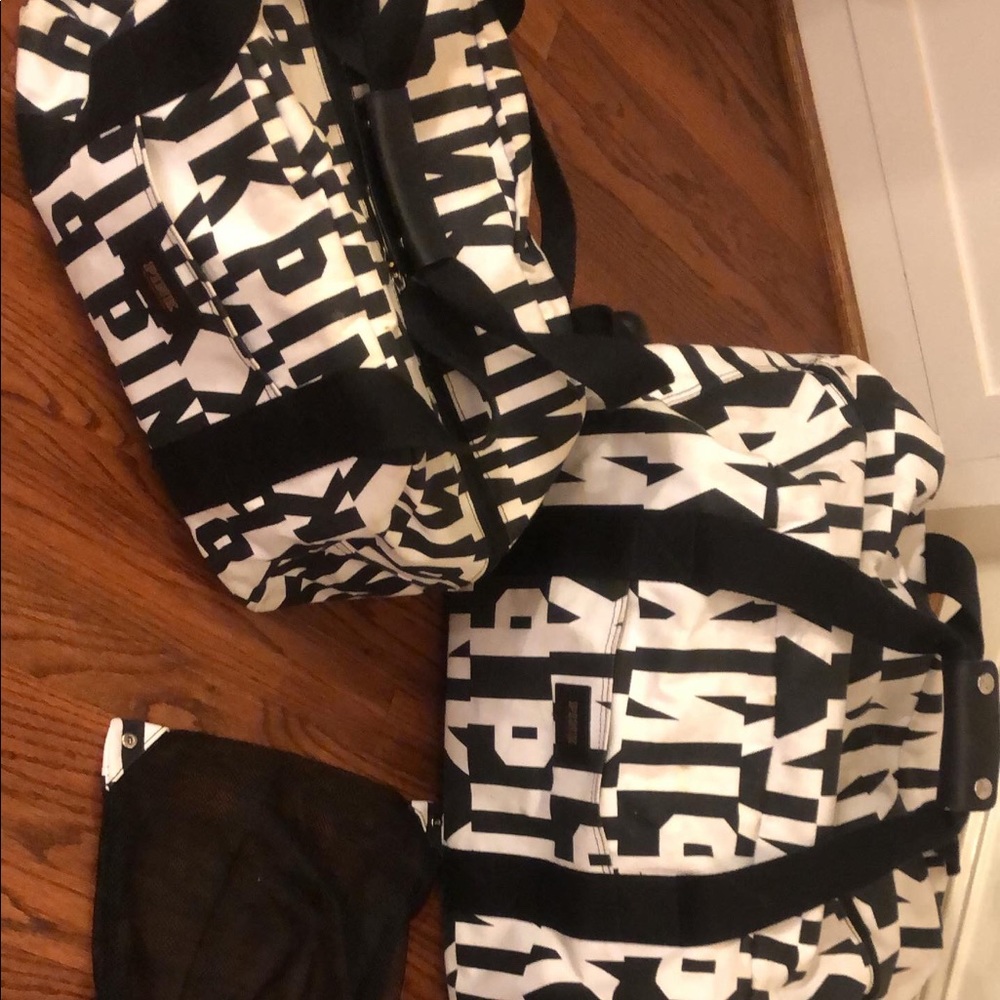VS luggage